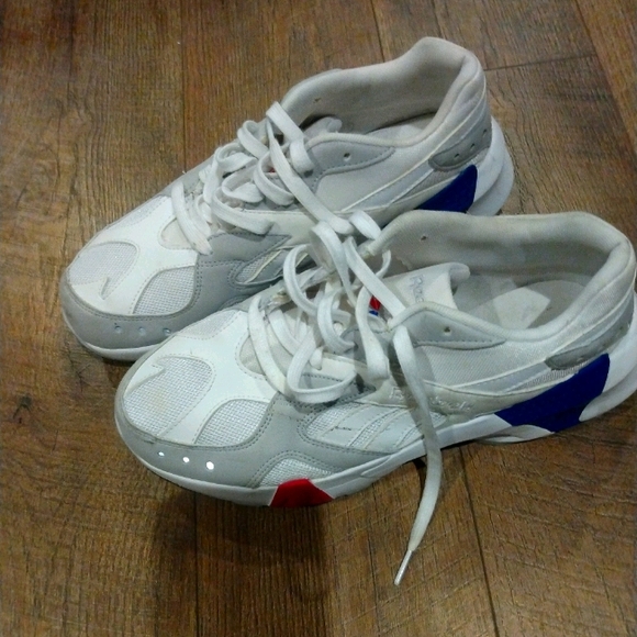 Reebok's double soul grand dad sneakers - Picture 7 of 12